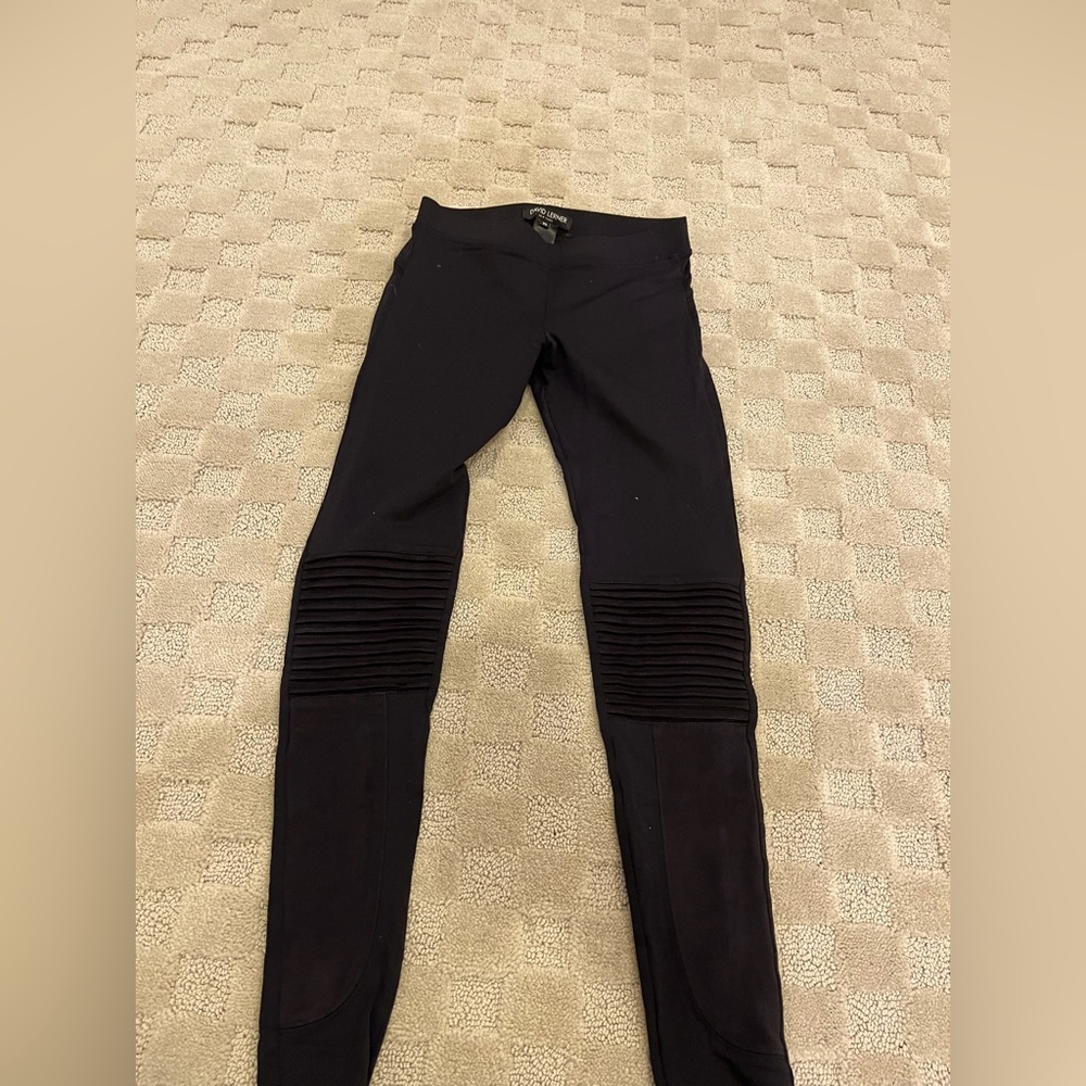 black leggings